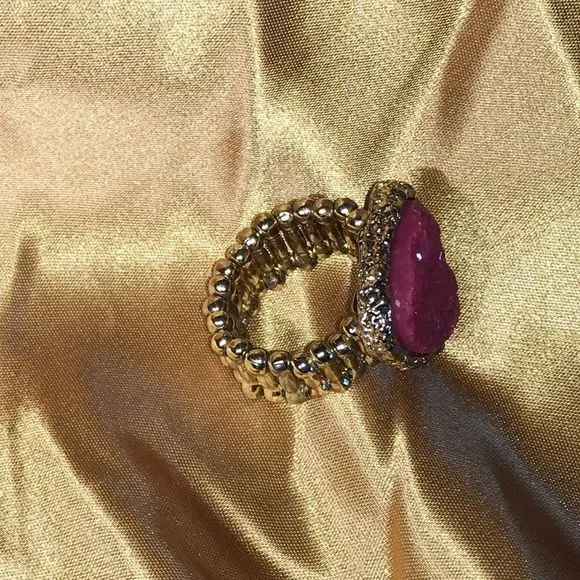 Pink stone ring - Picture 3 of 3
